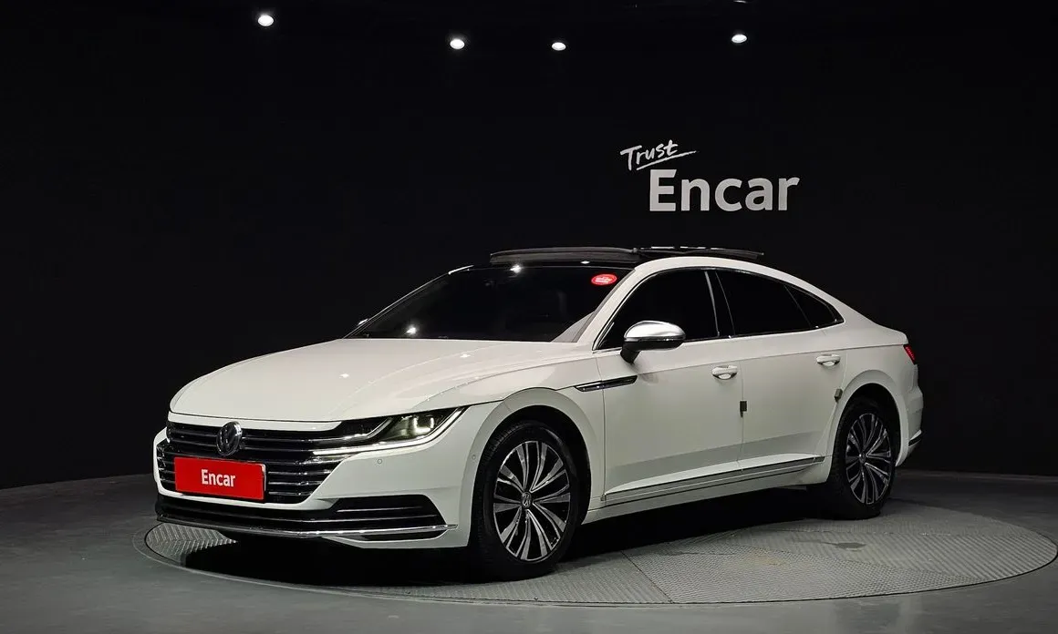 Volkswagen Arteon 2019 — фото 1 из 35