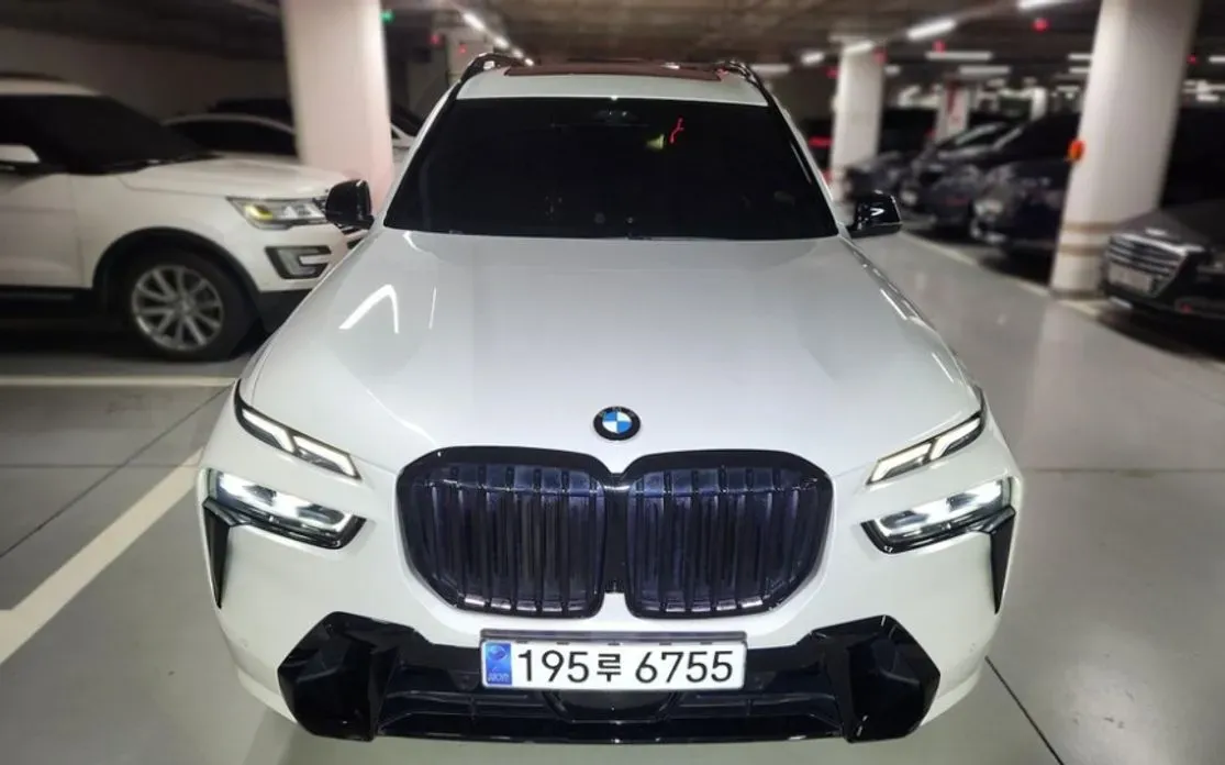 BMW X7 2025 — фото 1 из 11
