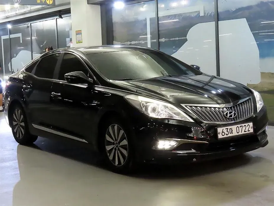 Hyundai Grandeur 2016 — фото 1 из 20