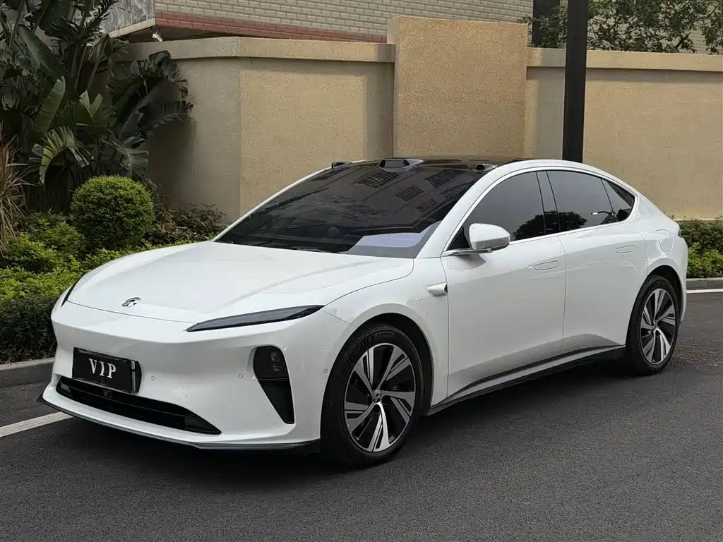 NIO ET5 2025