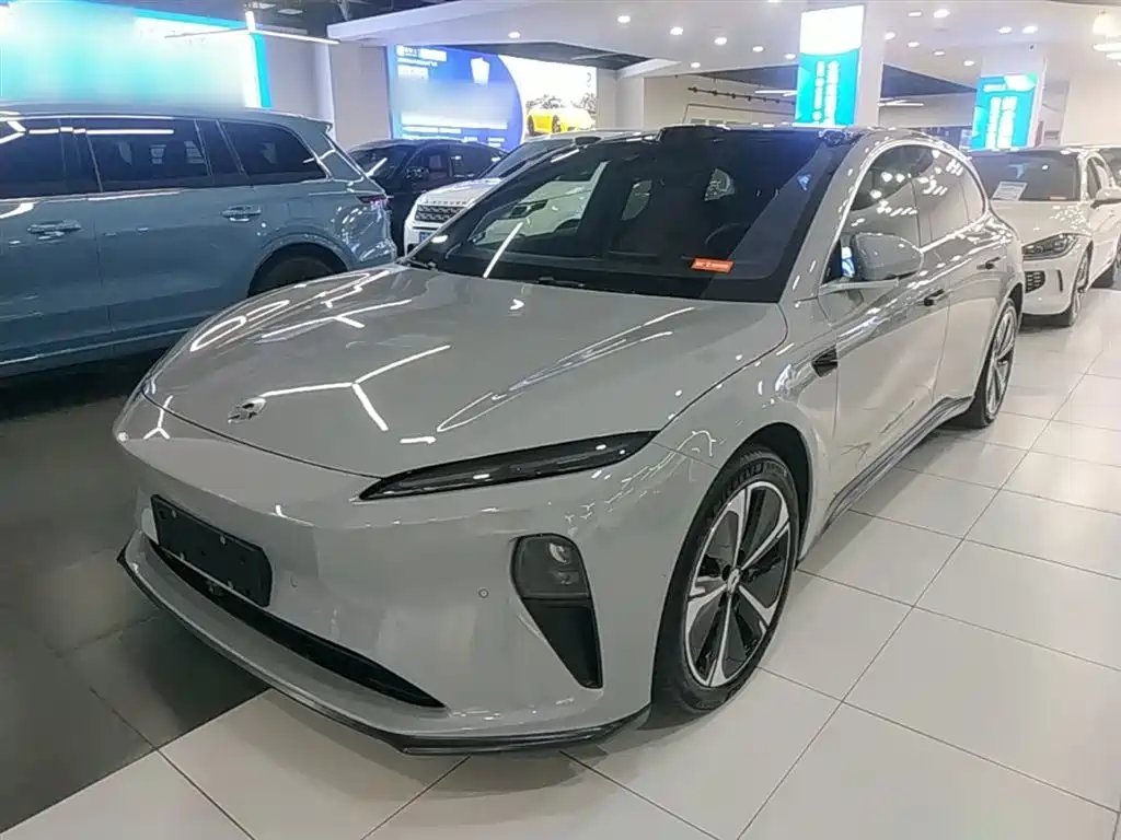 NIO ET5T 2025