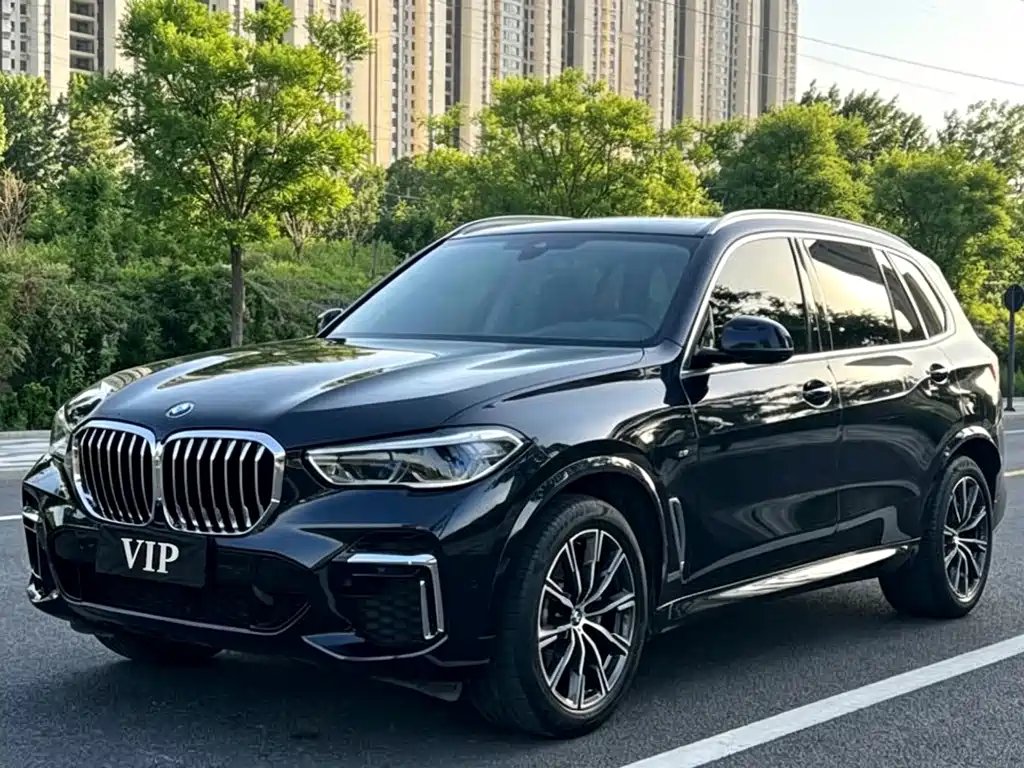 BMW X5 2022 — фото 1 из 9