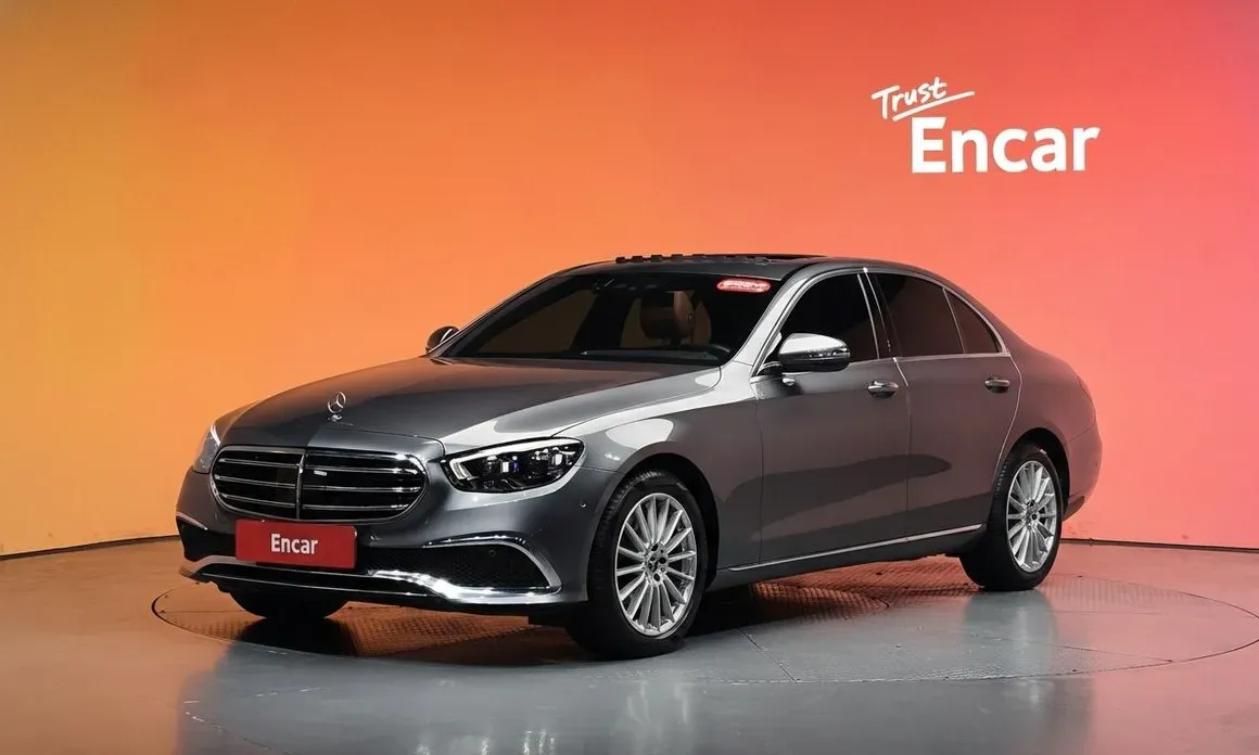 Mercedes-Benz E-Class 2021 — фото 1 из 5