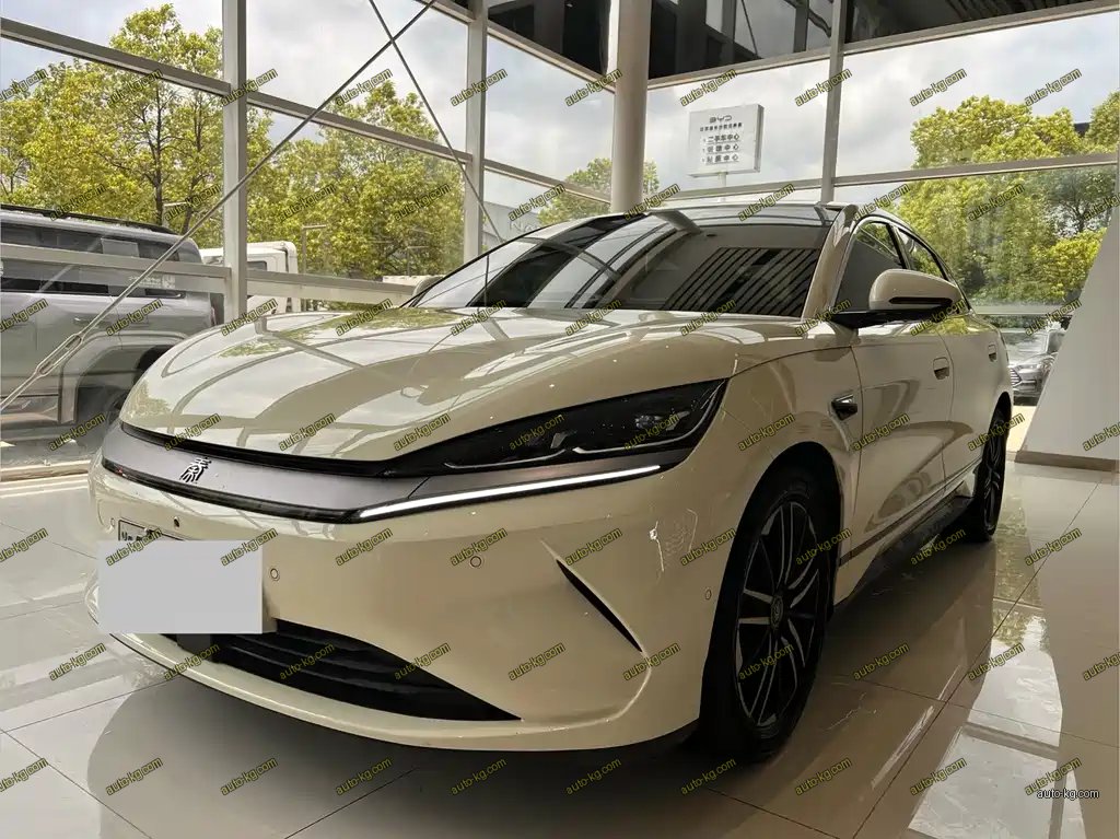 BYD Qin L 2025