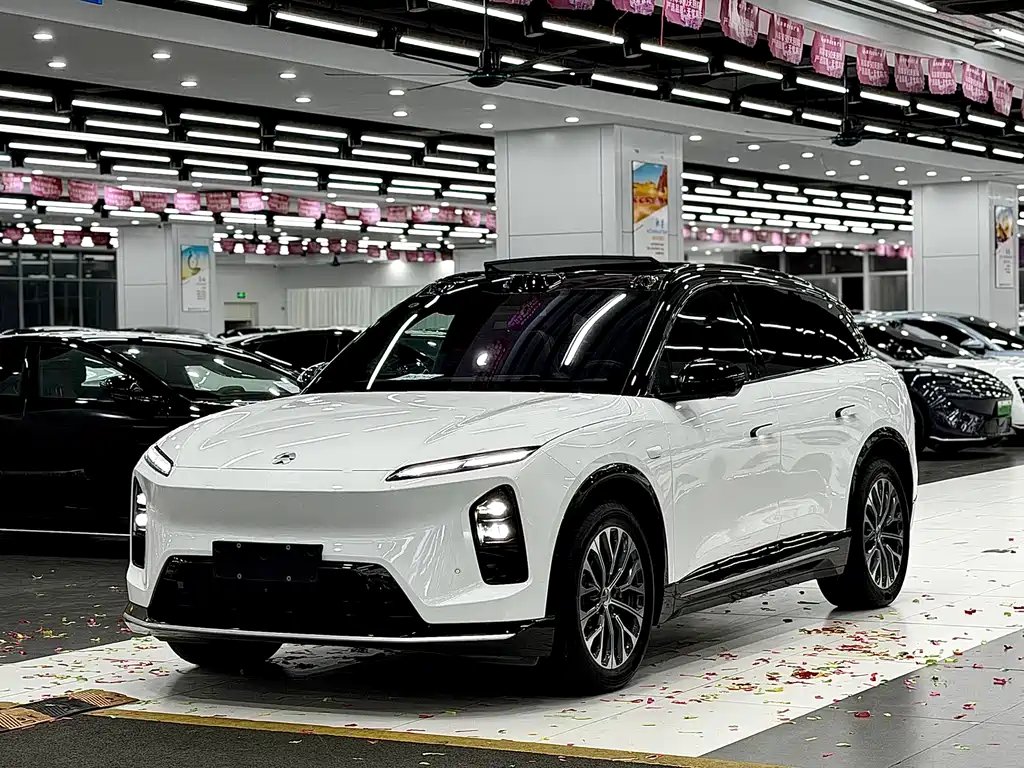 NIO ES6 2025