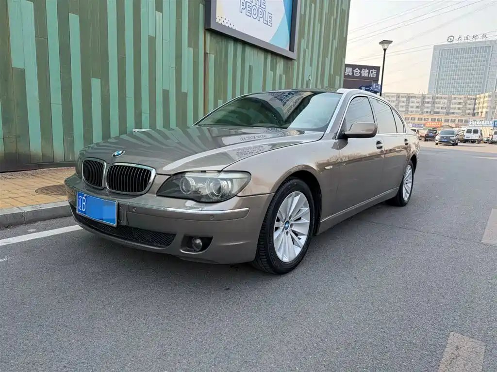 BMW 7 Series 2007 — фото 1 из 11